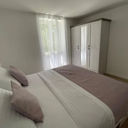 Apartman Tisno Central Apartments