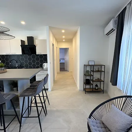 Tisno Central Apartments Apartman *