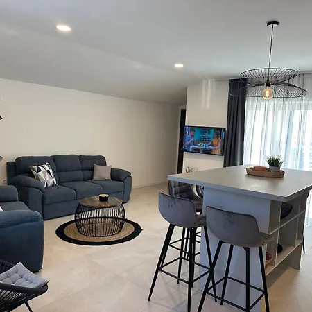 Tisno Central Apartments *