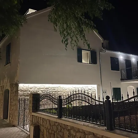 Apartman Tisno Central Apartments Tisno
