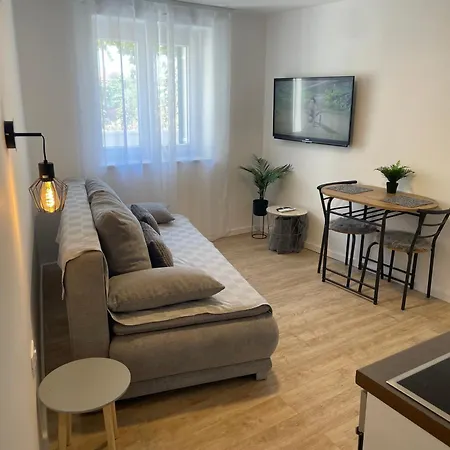 Apartment Tisno Central Apartments