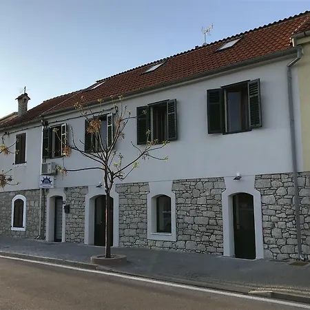 Apartment Tisno Central Apartments Tisno