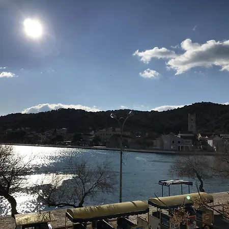 Tisno Central Apartments * Tisno