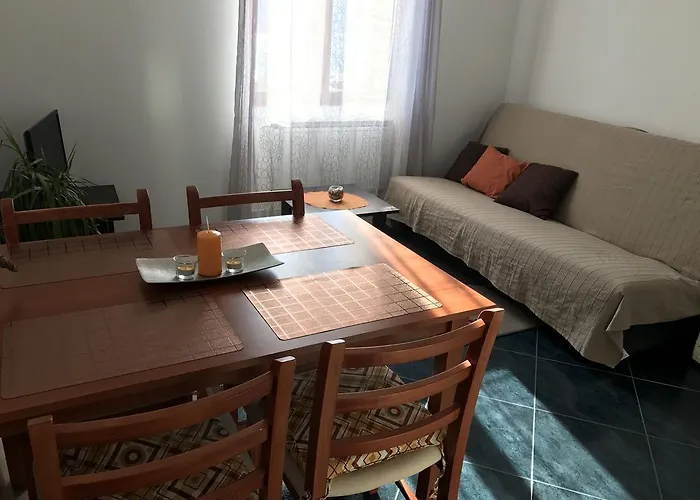 Tisno Central Apartments Тисно