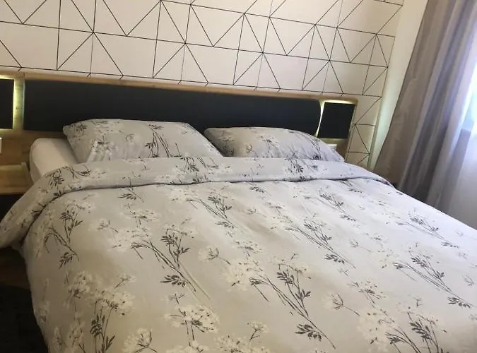 Апартаменты Tisno Central Apartments