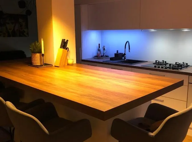 Апартаменты Tisno Central Apartments Тисно